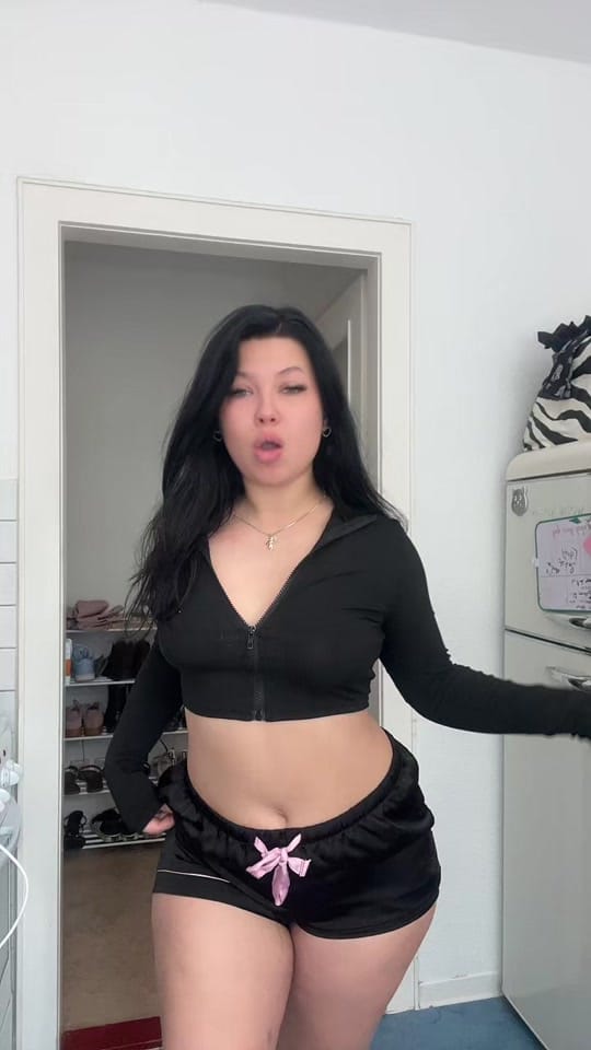 Post 5 by doris 🐈‍⬛ on TikTok (video)