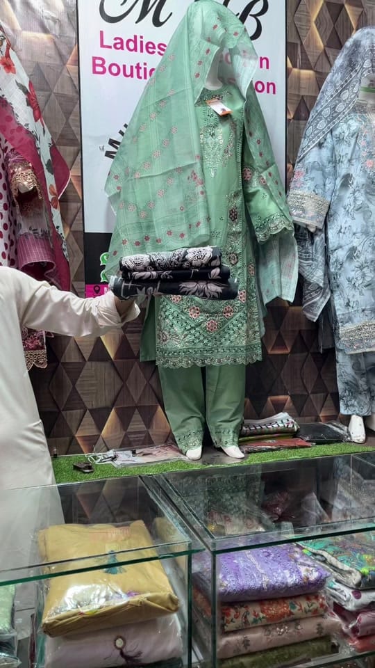 Post 1 by user rana zaheer on TikTok (video)