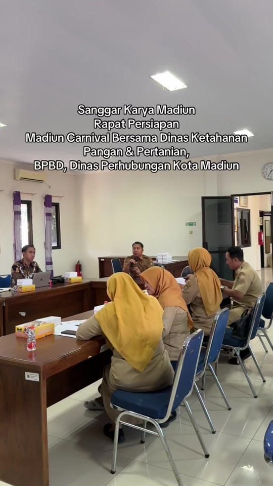Post 3 by Sanggar Karya Madiun on TikTok (video)