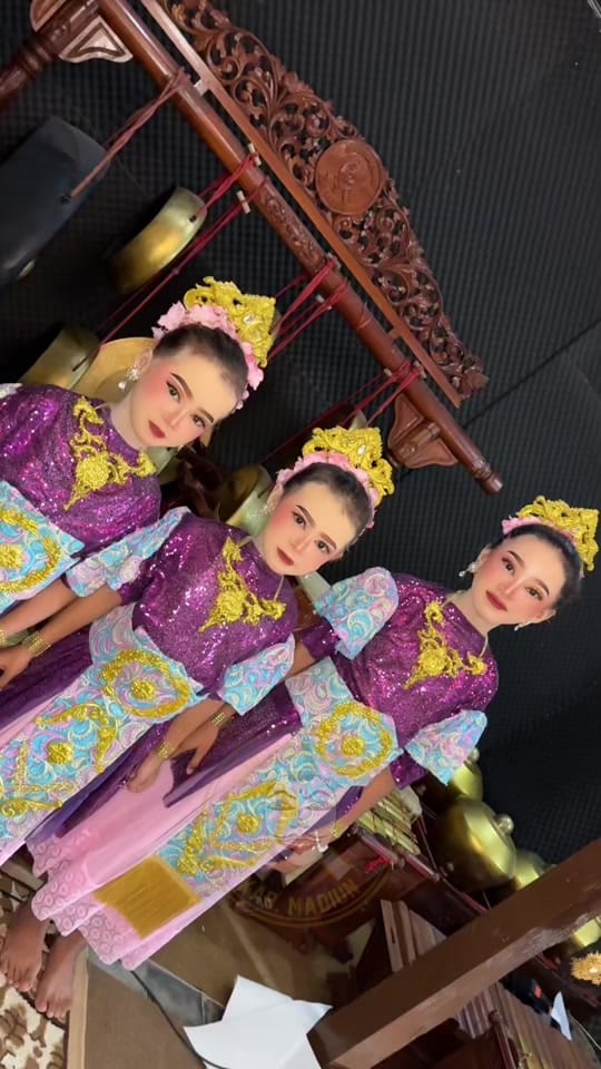 Post 5 by Sanggar Karya Madiun on TikTok (video)
