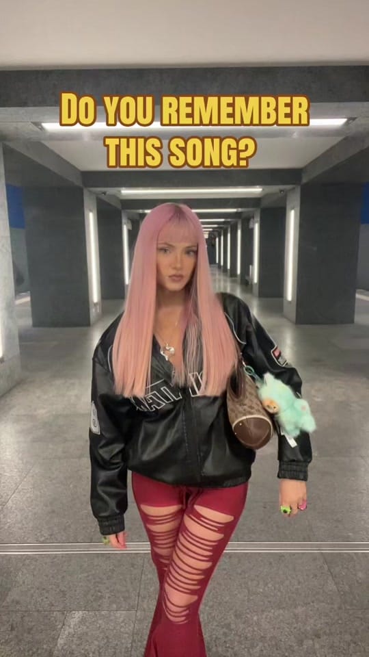 Post 6 by BELLAX on TikTok (video)