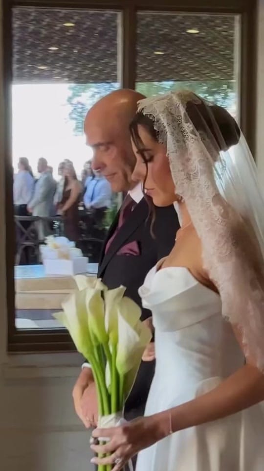 Post 2 by Ashley Nicole Affair on TikTok (video)