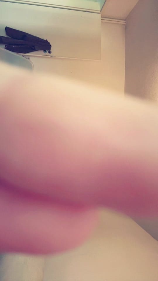 Post 2 by 𝐋𝐕𝐎𝐕𝐀 𝐃𝐈𝐀𝐍𝐀 on TikTok (video)