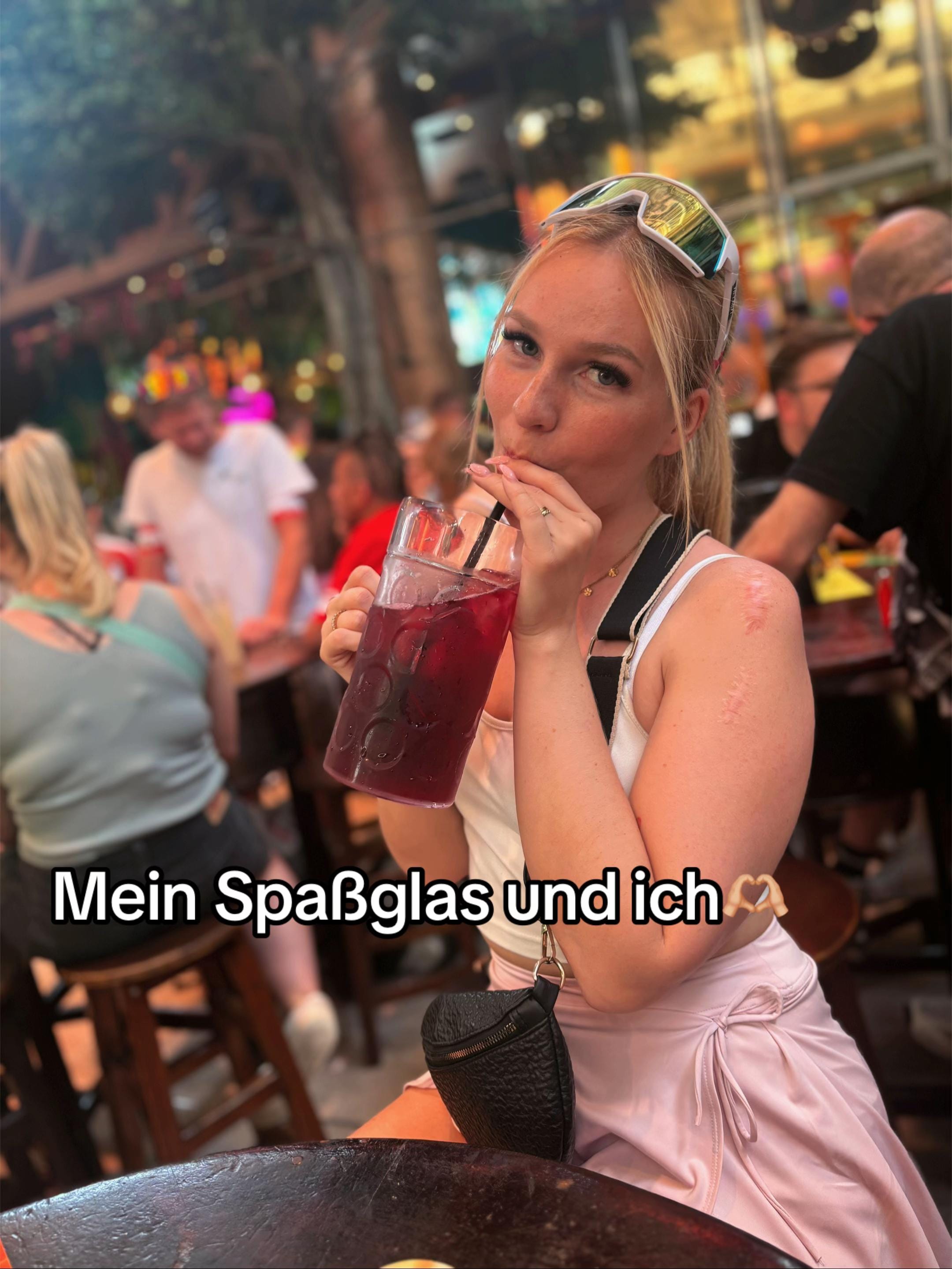Post 6 by Sarah🪸 on TikTok (video)