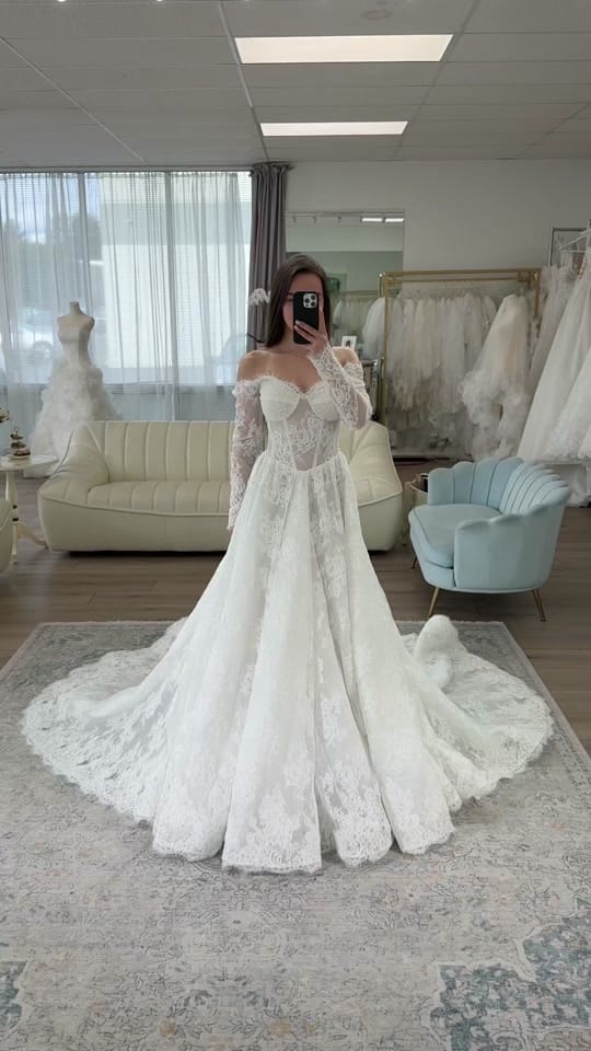 Post 6 by AlyonasBridal on TikTok (video)