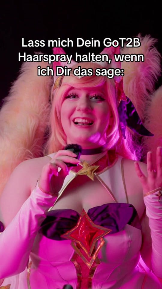 Post 6 by Kitsumi_Cosplay | Twitch on TikTok (video)