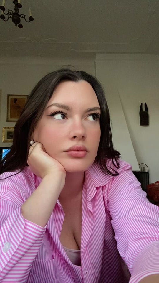 Post 9 by Lily Becker on TikTok (video)