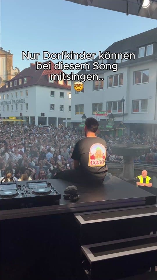 Post 3 by Averro on TikTok (video)