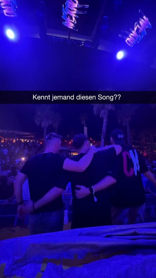 Post 10 by Averro on TikTok (video)