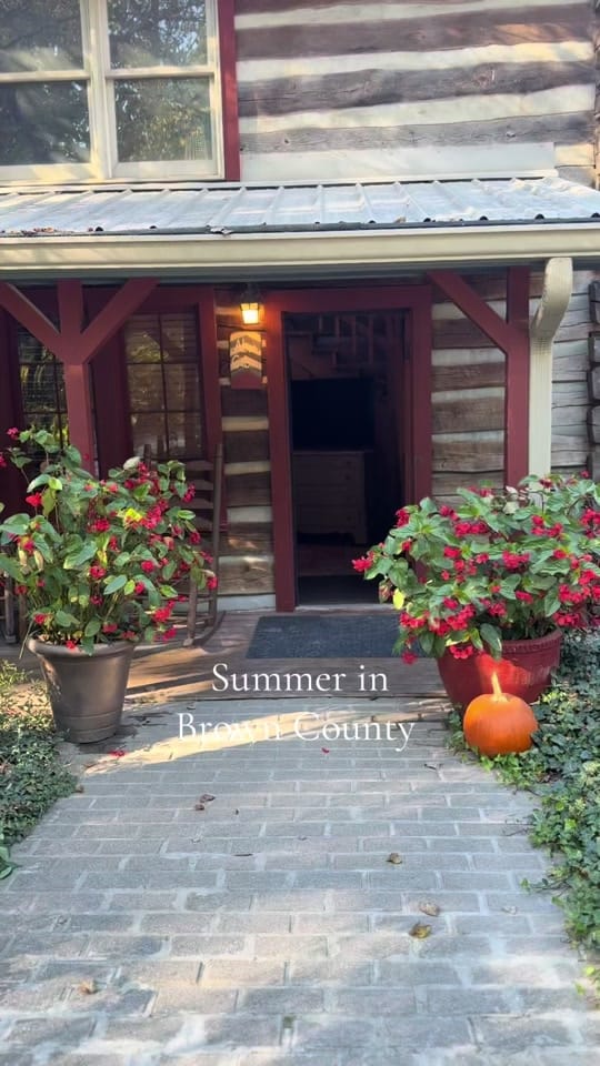 Post 7 by treetop_retreat on TikTok (video)