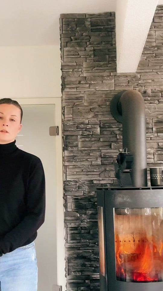 Post 2 by Lena Sicks 🎶 on TikTok (video)