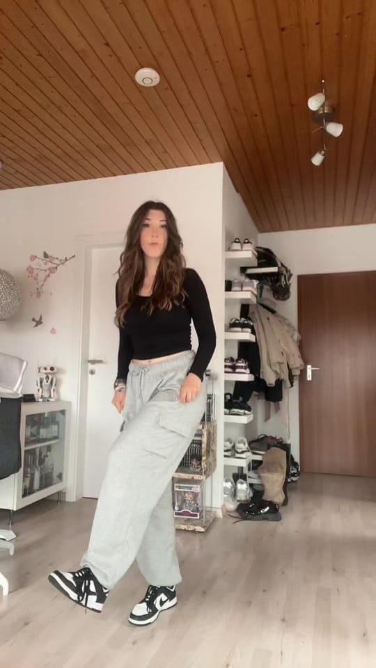 Post 4 by Becki 🎀 on TikTok (video)