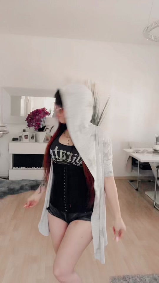 Post 3 by Chevahalviola 80❤️💚👊✌️ on TikTok (video)