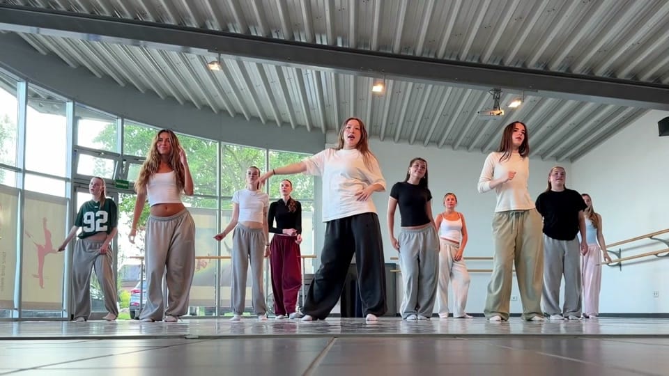 Post 1 by Sophia.kumbartzky on TikTok (video)