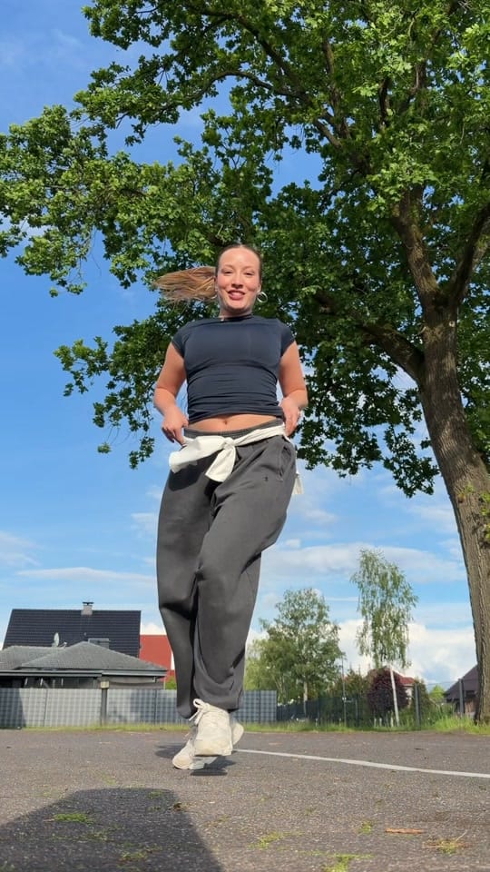 Post 4 by Sophia.kumbartzky on TikTok (video)