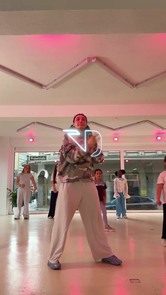 Post 1 by Endless Dance on TikTok (video)