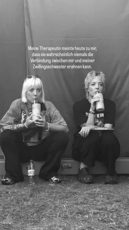 Post 3 by Jojo&Naomi on TikTok (video)