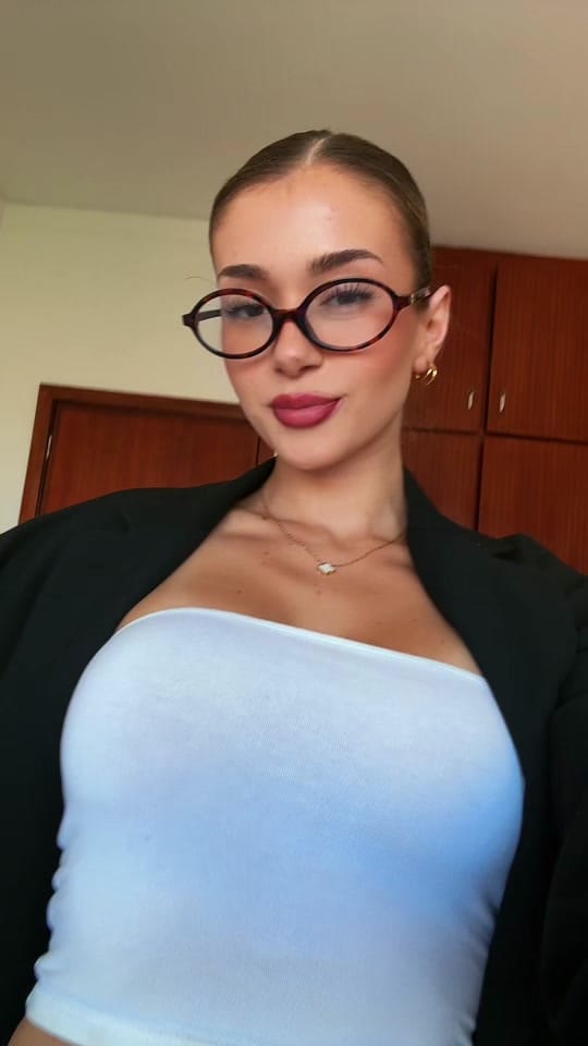 Post 6 by mel on TikTok (video)