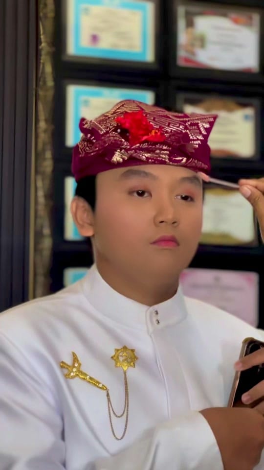 Post 4 by tutdewwdding on TikTok (video)