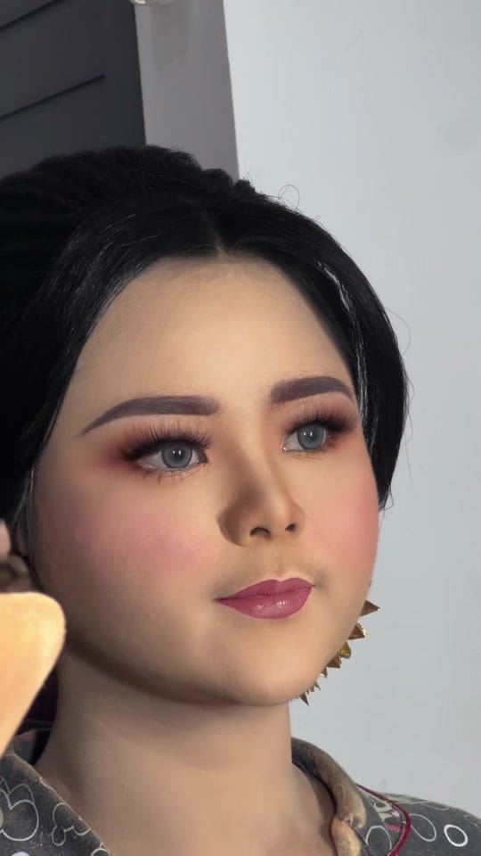 Post 1 by tutdewwdding on TikTok (video)