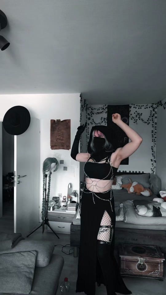 Post 4 by Julia on TikTok (video)