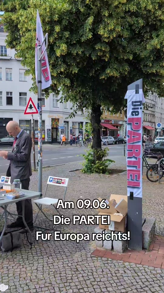 Post 8 by Die PARTEI Berlin on TikTok (video)