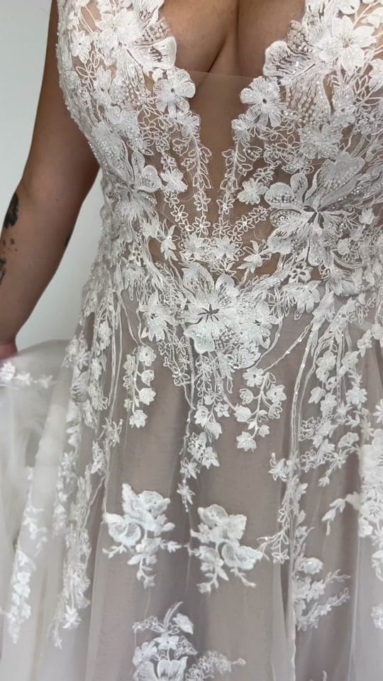 Post 6 by B.B.Bridal Boise on TikTok (video)
