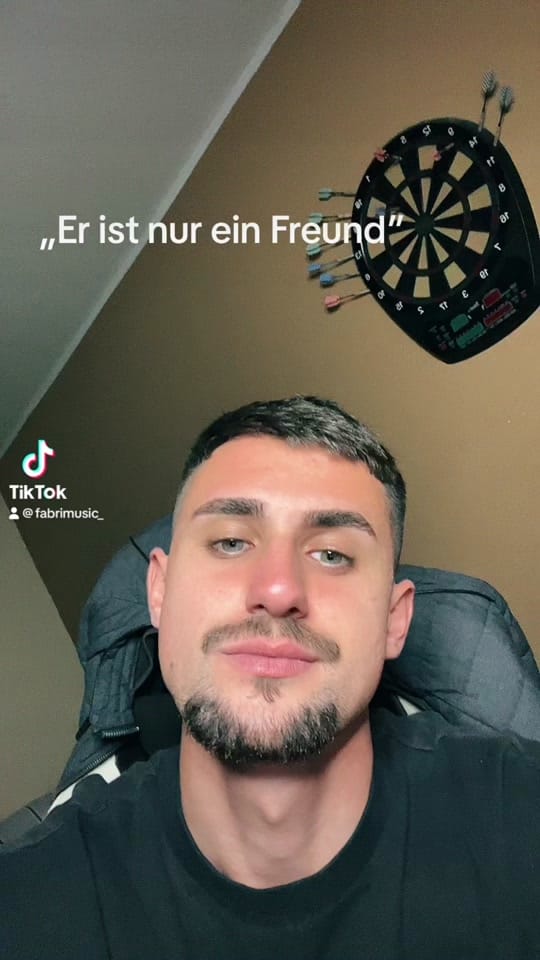 Post 7 by Fabrizio 🎤 on TikTok (video)