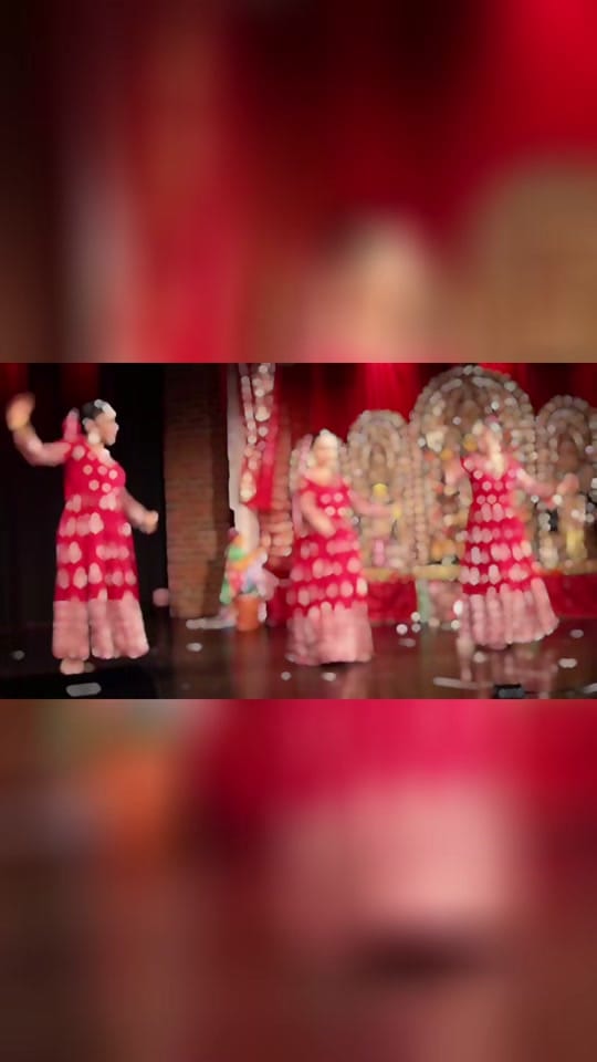 Post 1 by BollyMoves on TikTok (video)