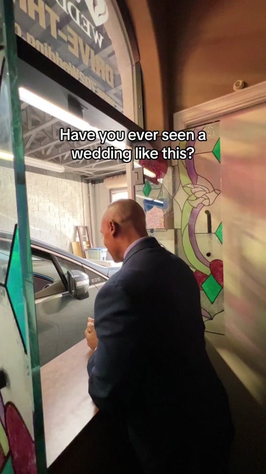 Post 9 by Vegas Weddings on TikTok (video)