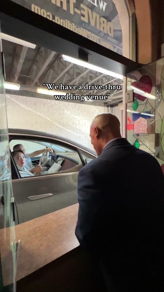 Post 8 by Vegas Weddings on TikTok (video)