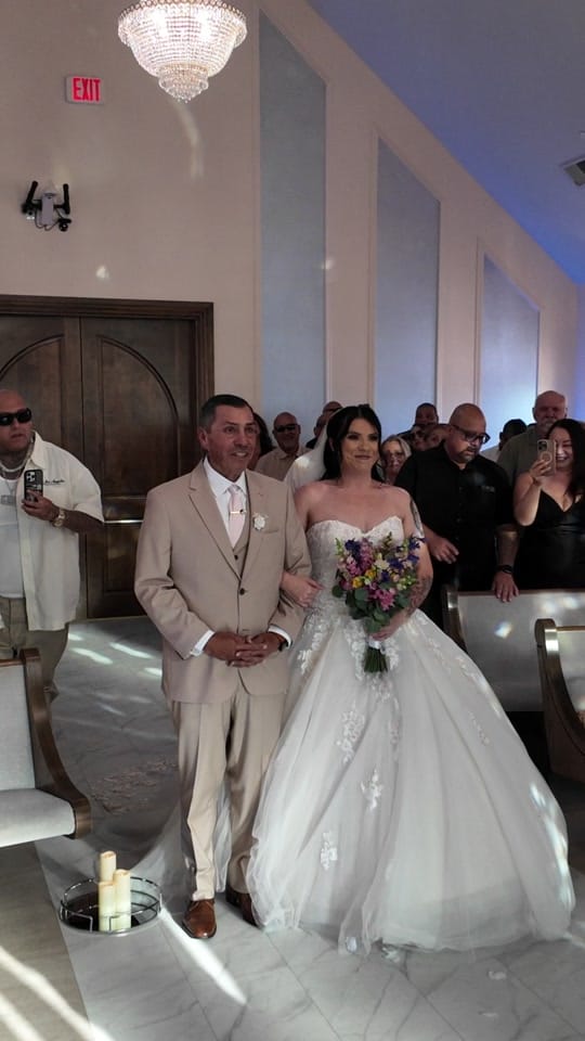 Post 6 by Vegas Weddings on TikTok (video)