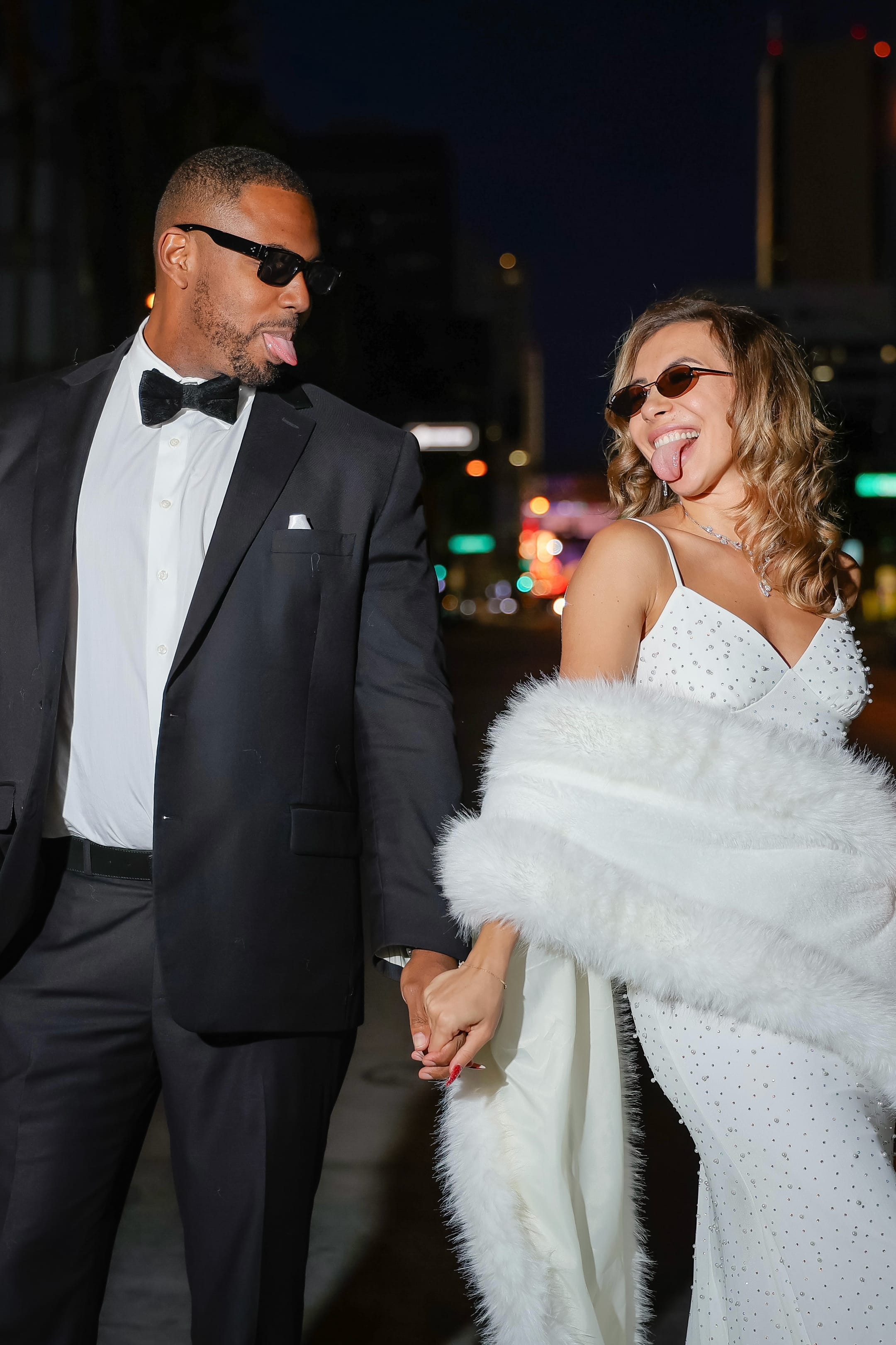 Post 2 by Vegas Weddings on TikTok (video)