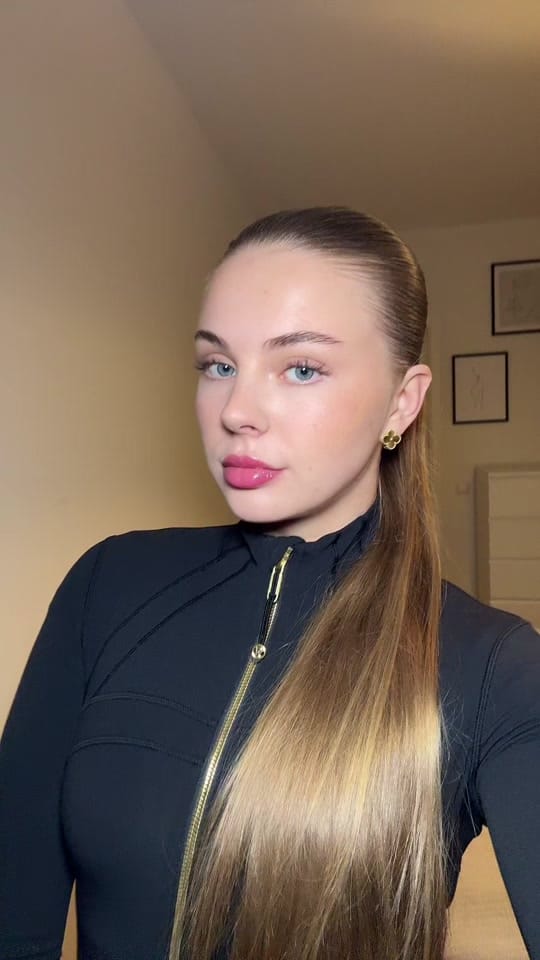 Post 3 by Oliwia 🍉 on TikTok (video)