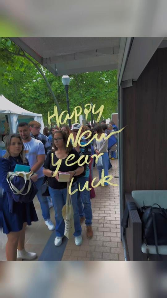 Post 1 by Blue Jeans 📕 on TikTok (video)