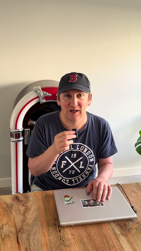 Post 3 by Blue Jeans 📕 on TikTok (video)