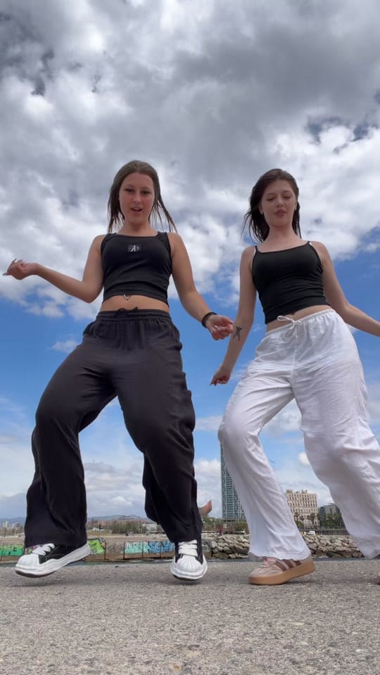 Post 4 by lennahey on TikTok (video)