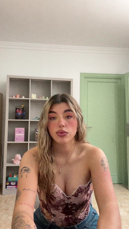 Post 8 by Cmooont on TikTok (video)