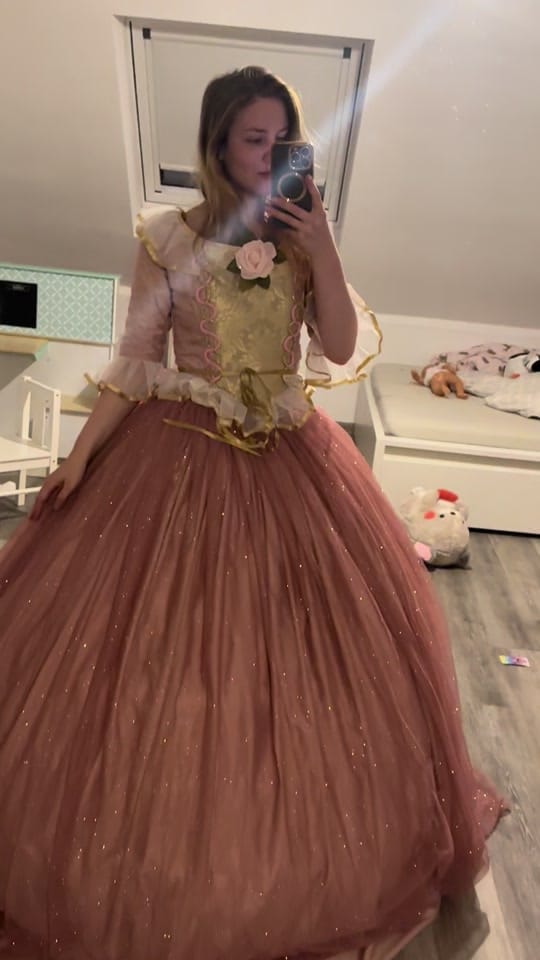 Post 3 by Schuteka on TikTok (video)