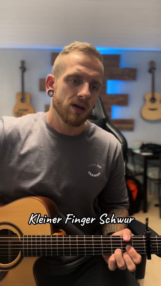 Post 9 by robincarpemusic on TikTok (video)