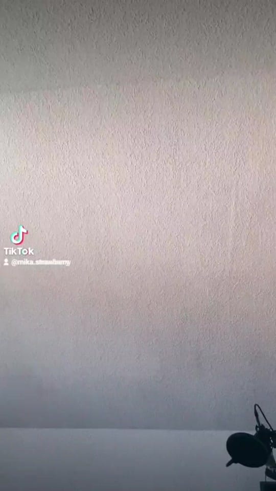 Post 10 by Mika on TikTok (video)