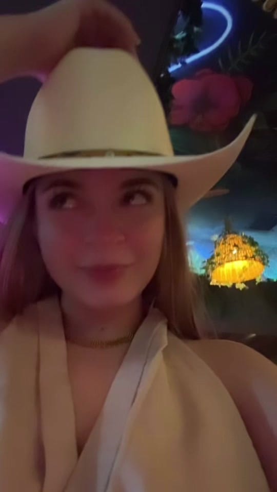 Post 7 by Marbella on TikTok (video)