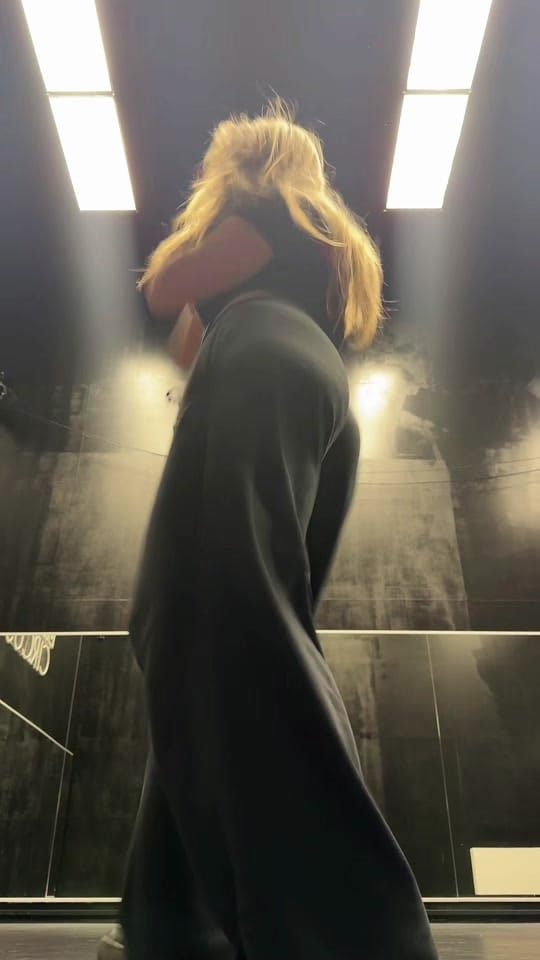 Post 10 by evelyne.ct on TikTok (video)