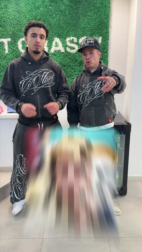 Post 8 by Ci Store on TikTok (video)