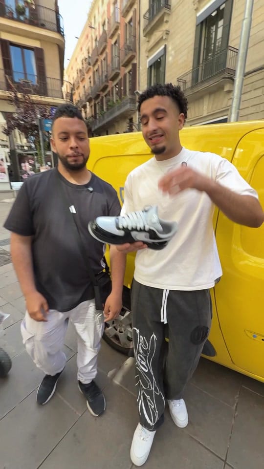 Post 5 by Ci Store on TikTok (video)