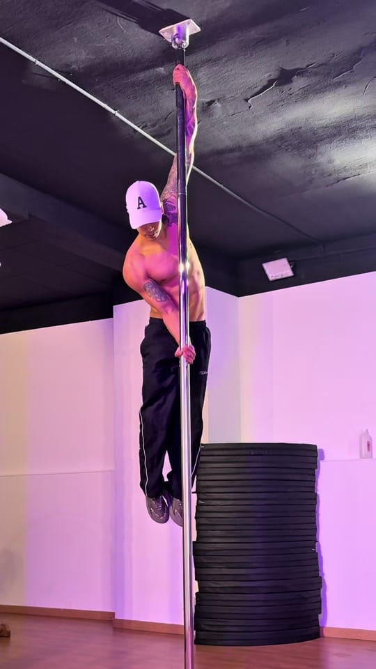 Post 5 by Andrés Gómez on TikTok (video)