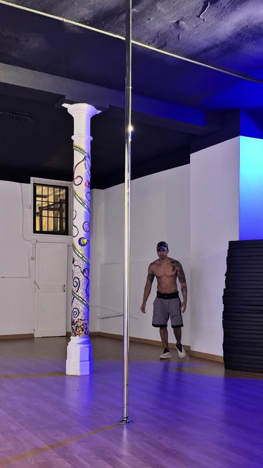 Post 2 by Andrés Gómez on TikTok (video)