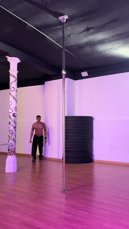 Post 9 by Andrés Gómez on TikTok (video)