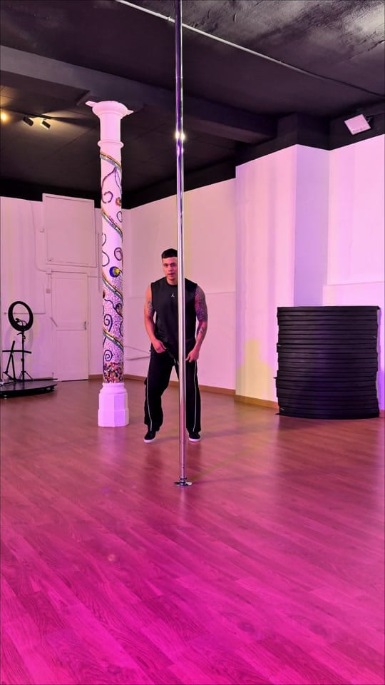 Post 8 by Andrés Gómez on TikTok (video)