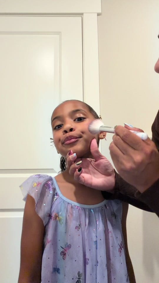 Post 2 by Kiara Natalie on TikTok (video)